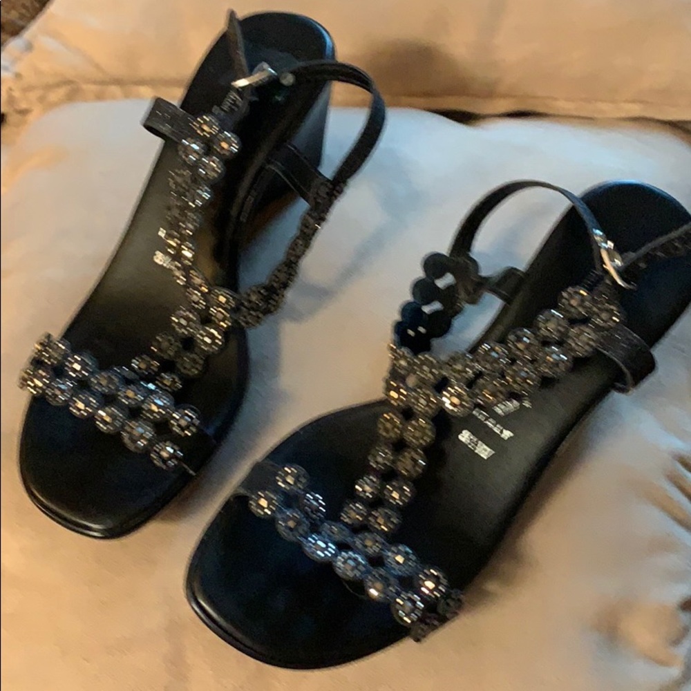 Sandal